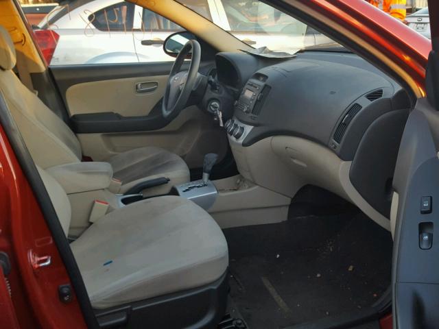 KMHDU46D09U669247 - 2009 HYUNDAI ELANTRA GL RED photo 5