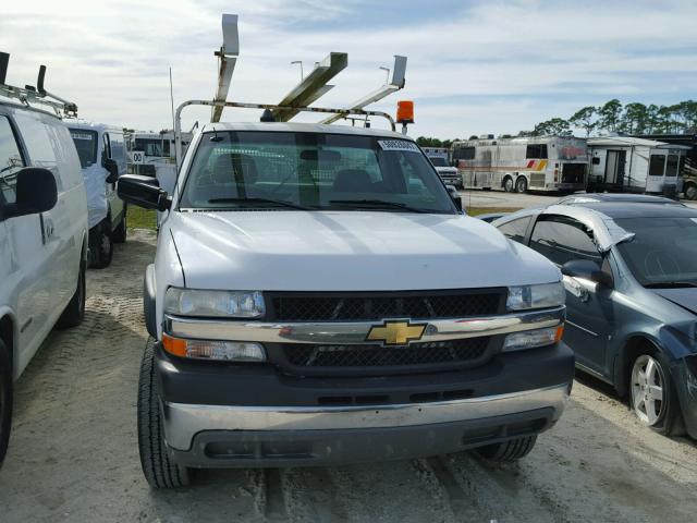 1GBHC24U21Z291167 - 2001 CHEVROLET SILVERADO WHITE photo 9