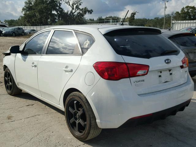 KNAFW5A37B5453002 - 2011 KIA FORTE SX WHITE photo 3