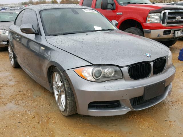 WBAUC9C56BVM10468 - 2011 BMW 135 I GRAY photo 1