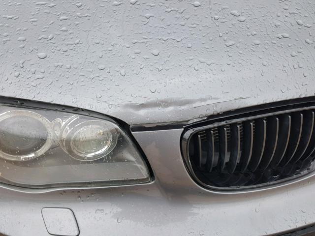 WBAUC9C56BVM10468 - 2011 BMW 135 I GRAY photo 9