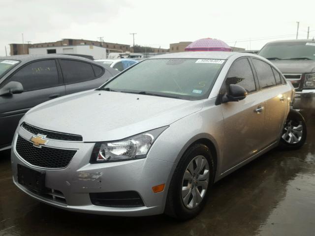 1G1PA5SH2E7330449 - 2014 CHEVROLET CRUZE LS GRAY photo 2