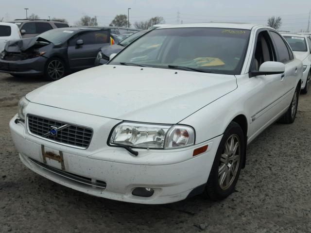 YV1TS592551400138 - 2005 VOLVO S80 2.5T WHITE photo 2