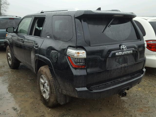 JTEBU5JR5G5317661 - 2016 TOYOTA 4RUNNER SR BLACK photo 3