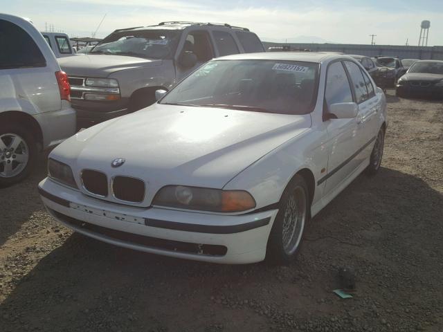 WBADM6340YGU14001 - 2000 BMW 528 I AUTO WHITE photo 2