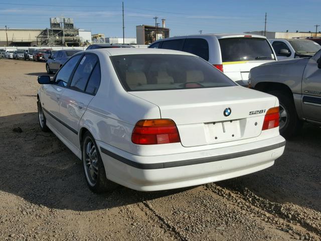 WBADM6340YGU14001 - 2000 BMW 528 I AUTO WHITE photo 3