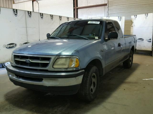 1FTZX1729WNA89367 - 1998 FORD F150 BLUE photo 2
