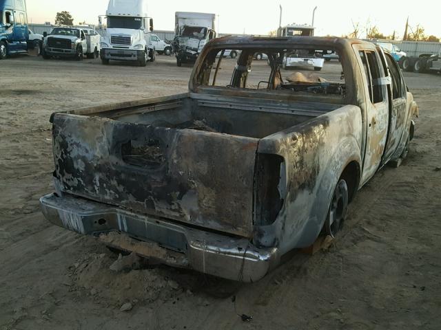 1N6AD07U75C404143 - 2005 NISSAN FRONTIER C BURN photo 4