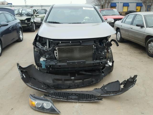 5XYKT3A15BG035994 - 2011 KIA SORENTO BA GRAY photo 7