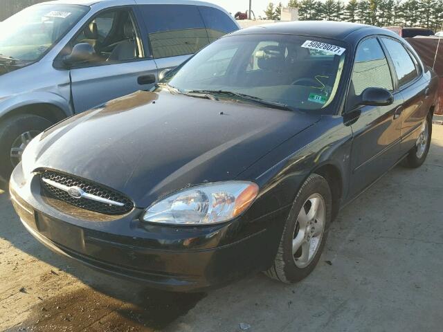 1FAFP5321YA168693 - 2000 FORD TAURUS SE BLACK photo 2