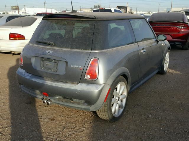 WMWRE33556TL17696 - 2006 MINI COOPER S GRAY photo 4