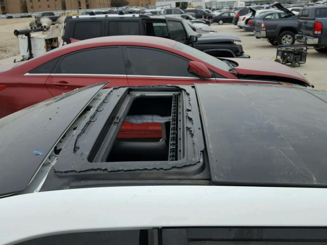 JTKJF5C75C3041454 - 2012 TOYOTA SCION TC 白色 照片 10