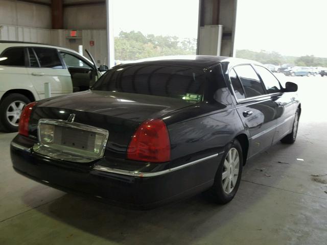 1LNHM84W14Y604969 - 2004 LINCOLN TOWN CAR E BLACK photo 4