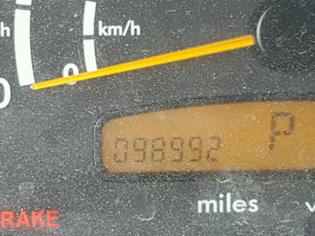 WD2YD241625323351 - 2002 FREIGHTLINER SPRINTER 2 WHITE photo 8