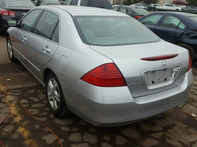 1HGCM56366A105288 - 2006 HONDA ACCORD SE SILVER photo 3