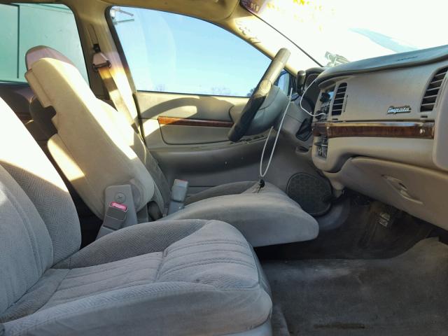 2G1WF52E329300812 - 2002 CHEVROLET IMPALA SILVER photo 5