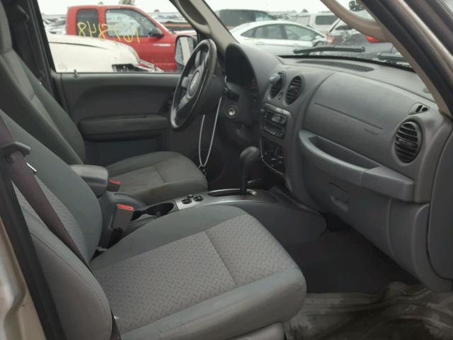 1J4GL38KX5W613674 - 2005 JEEP LIBERTY RE SILVER photo 5