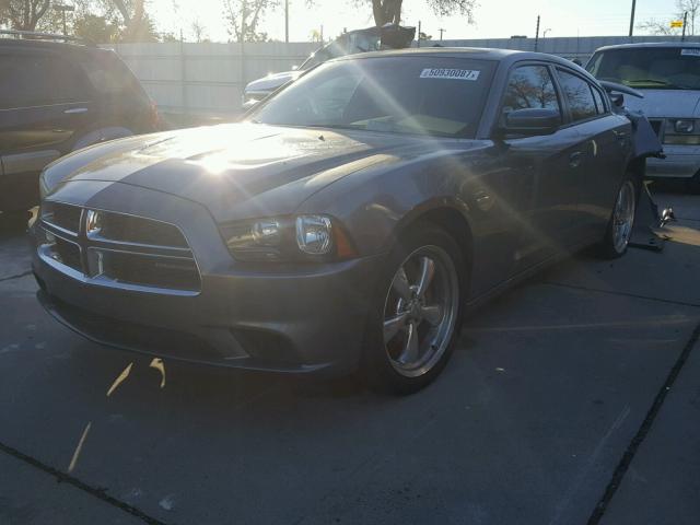 2B3CL3CG7BH587344 - 2011 DODGE CHARGER GRAY photo 2