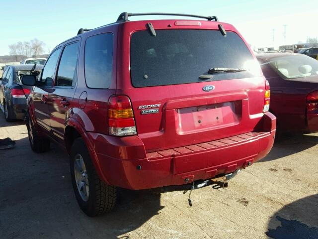 1FMCU04145KB15549 - 2005 FORD ESCAPE LIM RED photo 3