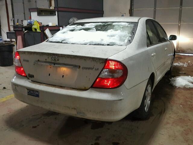 4T1BE32K93U173289 - 2003 TOYOTA CAMRY LE WHITE photo 4