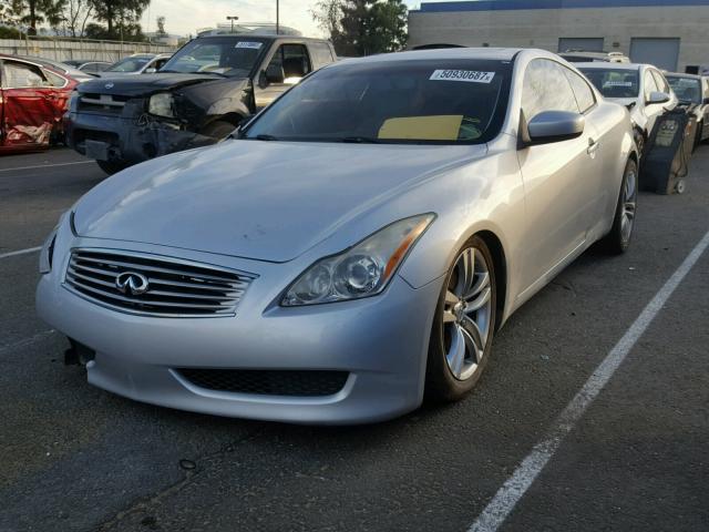 JNKCV64E78M122672 - 2008 INFINITI G37 BASE SILVER photo 2