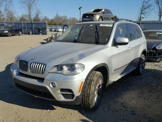 5UXZV4C56D0B10081 - 2013 BMW X5 XDRIVE3 SILVER photo 2