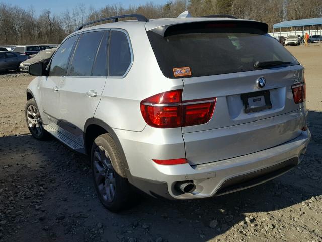 5UXZV4C56D0B10081 - 2013 BMW X5 XDRIVE3 SILVER photo 3