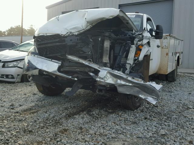 1GB3CZC84DF141333 - 2013 CHEVROLET SILVERADO WHITE photo 2