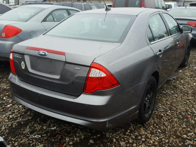 3FAHP0HAXBR168913 - 2011 FORD FUSION SE GRAY photo 4