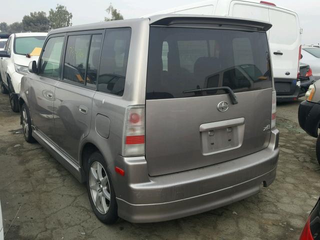 JTLKT324450207388 - 2005 TOYOTA SCION XB GRAY photo 3