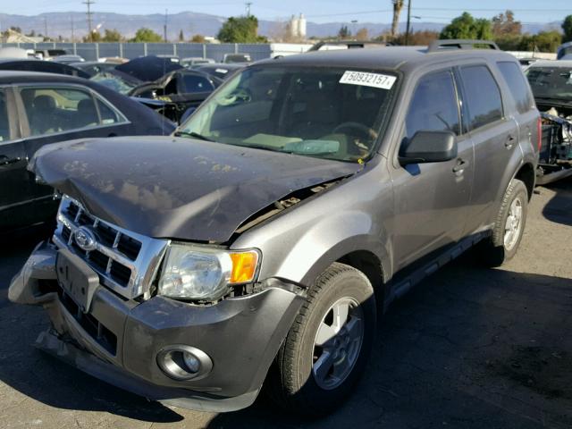 1FMCU9DG7BKB86278 - 2011 FORD ESCAPE XLT GRAY photo 2