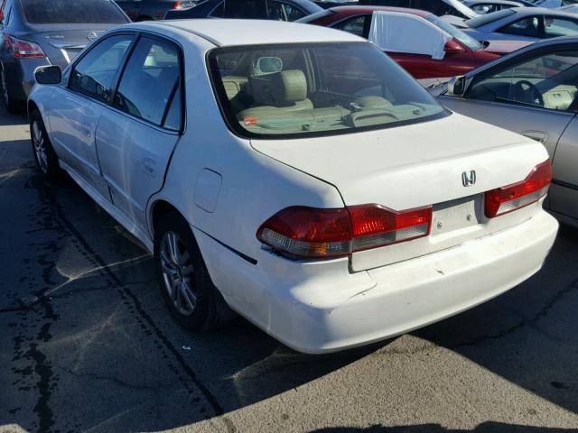 1HGCG16582A034459 - 2002 HONDA ACCORD EX WHITE photo 3