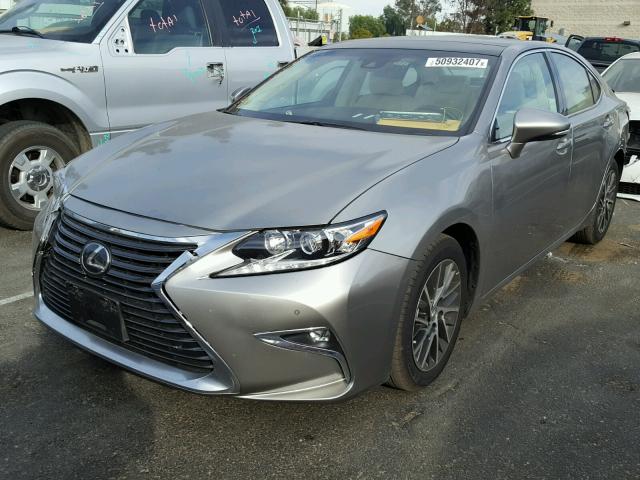 58ABK1GG8HU050665 - 2017 LEXUS ES 350 GRAY photo 2