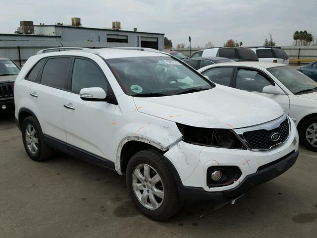 5XYKT4A14BG024121 - 2011 KIA SORENTO BA WHITE photo 1