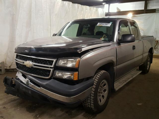 1GCEK19V56Z141168 - 2006 CHEVROLET SILVERADO GRAY photo 2