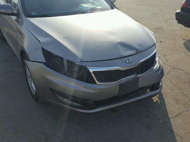 5XXGM4A76DG133016 - 2013 KIA OPTIMA LX GRAY photo 9