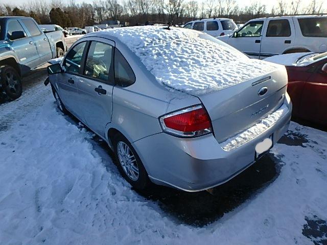 1FAHP3FN3BW186450 - 2011 FORD FOCUS SE SILVER photo 3