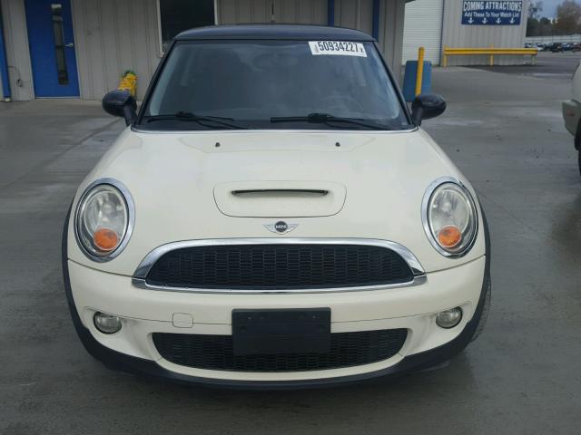 WMWMF73559TW83550 - 2009 MINI COOPER S CREAM photo 9