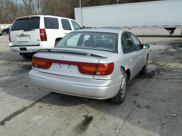 1G8ZK52782Z161326 - 2002 SATURN SL2 GRAY photo 4