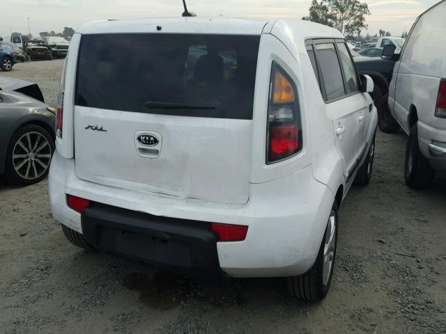 KNDJT2A28B7716260 - 2011 KIA SOUL + WHITE photo 4