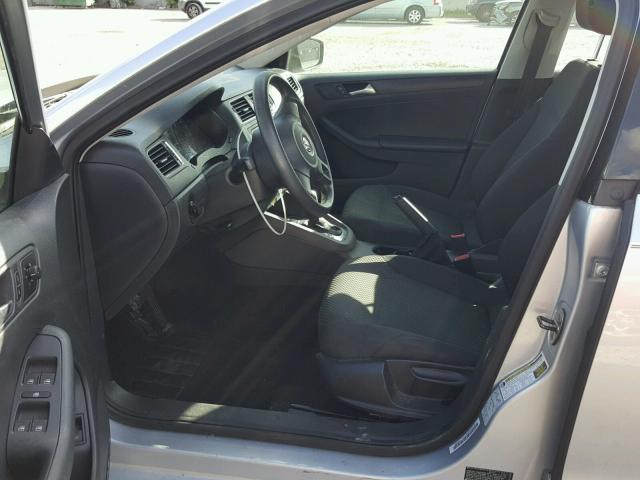 3VW2K7AJ1DM218581 - 2013 VOLKSWAGEN JETTA BASE SILVER photo 5