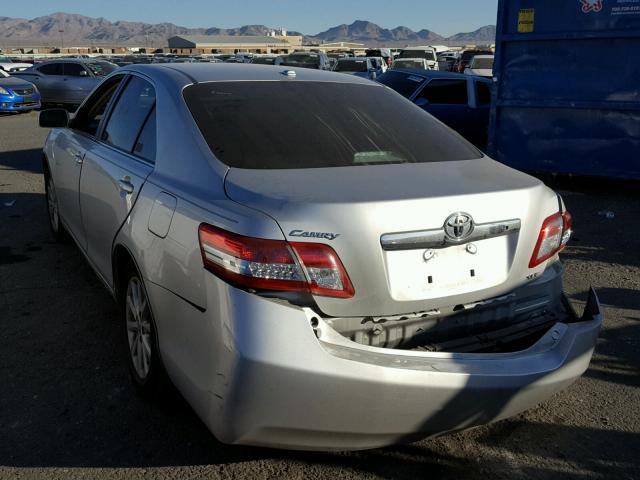 4T1BF3EK9AU553089 - 2010 TOYOTA CAMRY BASE GRAY photo 3