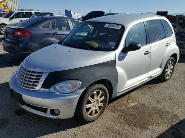 3A4GY5F94AT156101 - 2010 CHRYSLER PT CRUISER SILVER photo 2