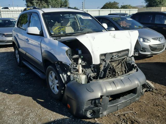 KM8JN12D08U899633 - 2008 HYUNDAI TUCSON SE WHITE photo 1