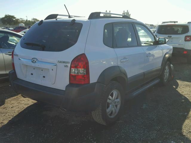 KM8JN12D08U899633 - 2008 HYUNDAI TUCSON SE WHITE photo 4