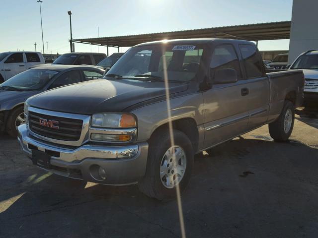 2GTEK19BX51224396 - 2005 GMC NEW SIERRA TWO TONE photo 2