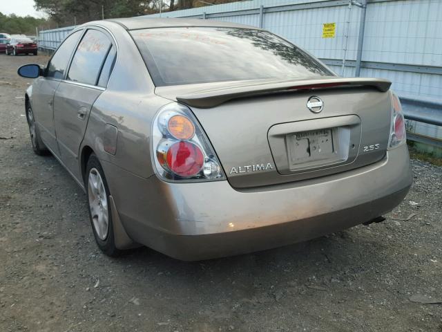 1N4AL11D72C232721 - 2002 NISSAN ALTIMA BAS GOLD photo 3