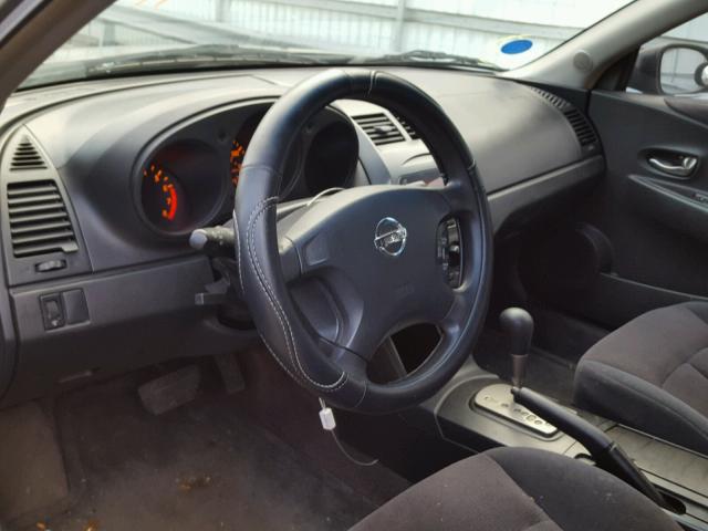 1N4AL11D72C232721 - 2002 NISSAN ALTIMA BAS GOLD photo 9