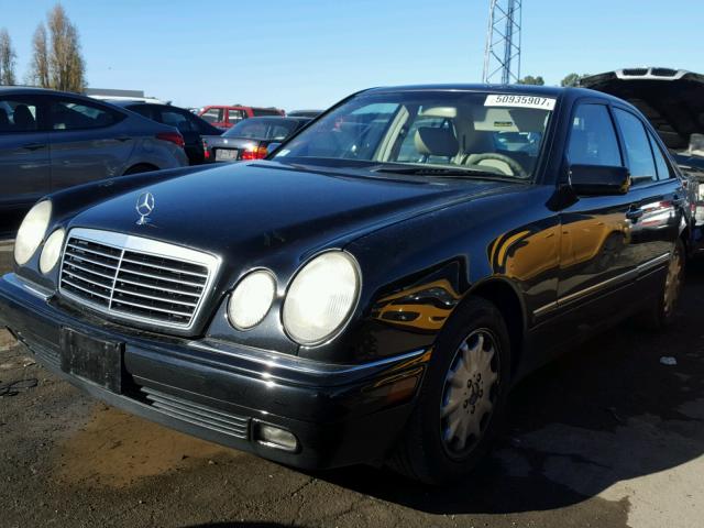 WDBJF65H1XA930769 - 1999 MERCEDES-BENZ E 320 BLACK photo 2