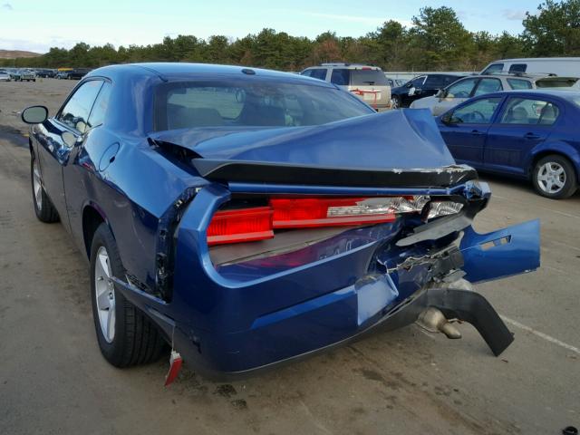 2B3LJ44V49H526617 - 2009 DODGE CHALLENGER BLUE photo 3